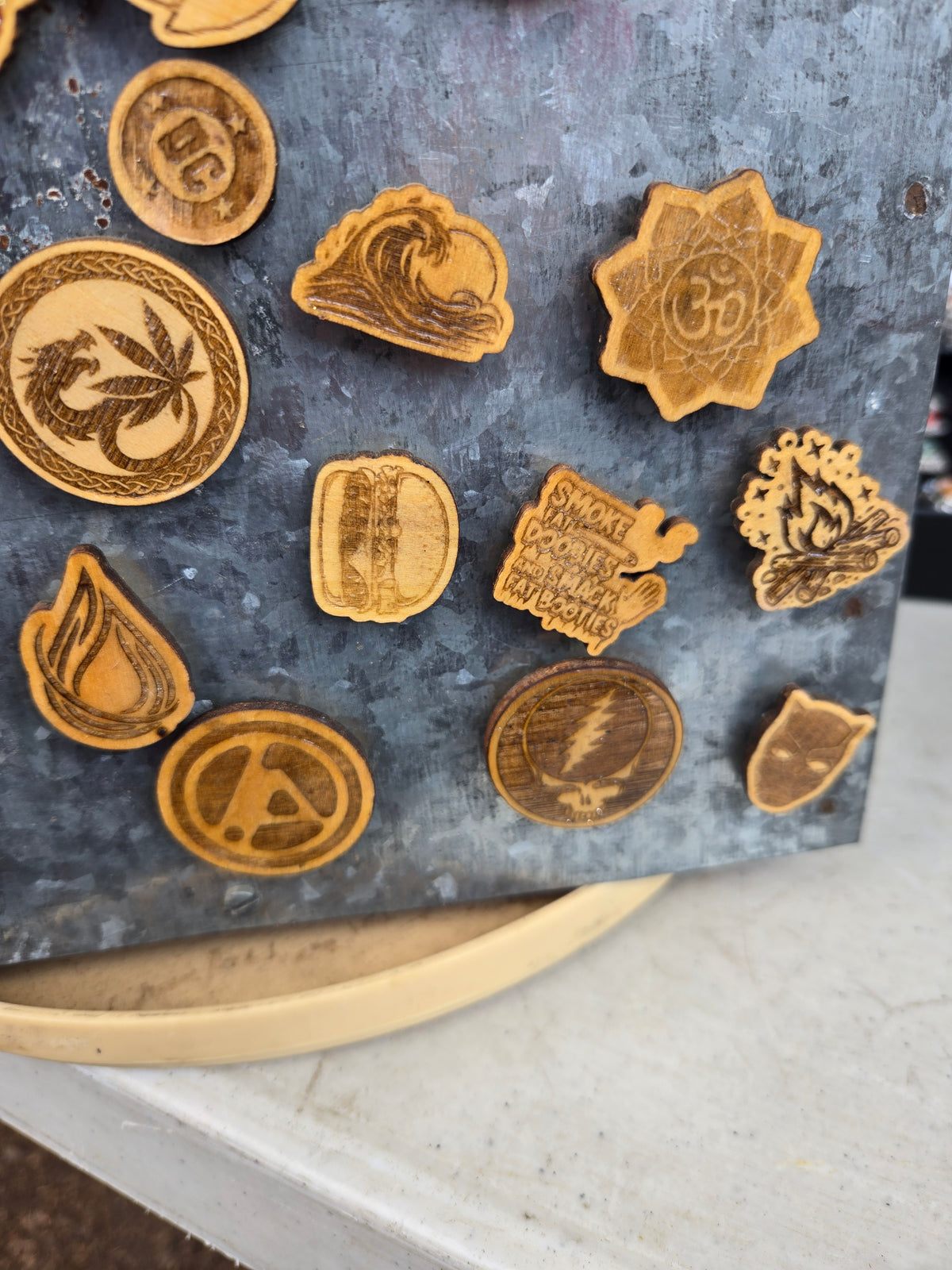 Natural Finish Magnet